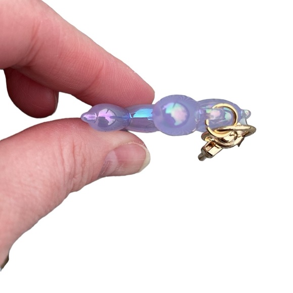Light Purple Iridescent Multichrome Balloon Dog Bag Charm Keychain - Picture 4 of 10